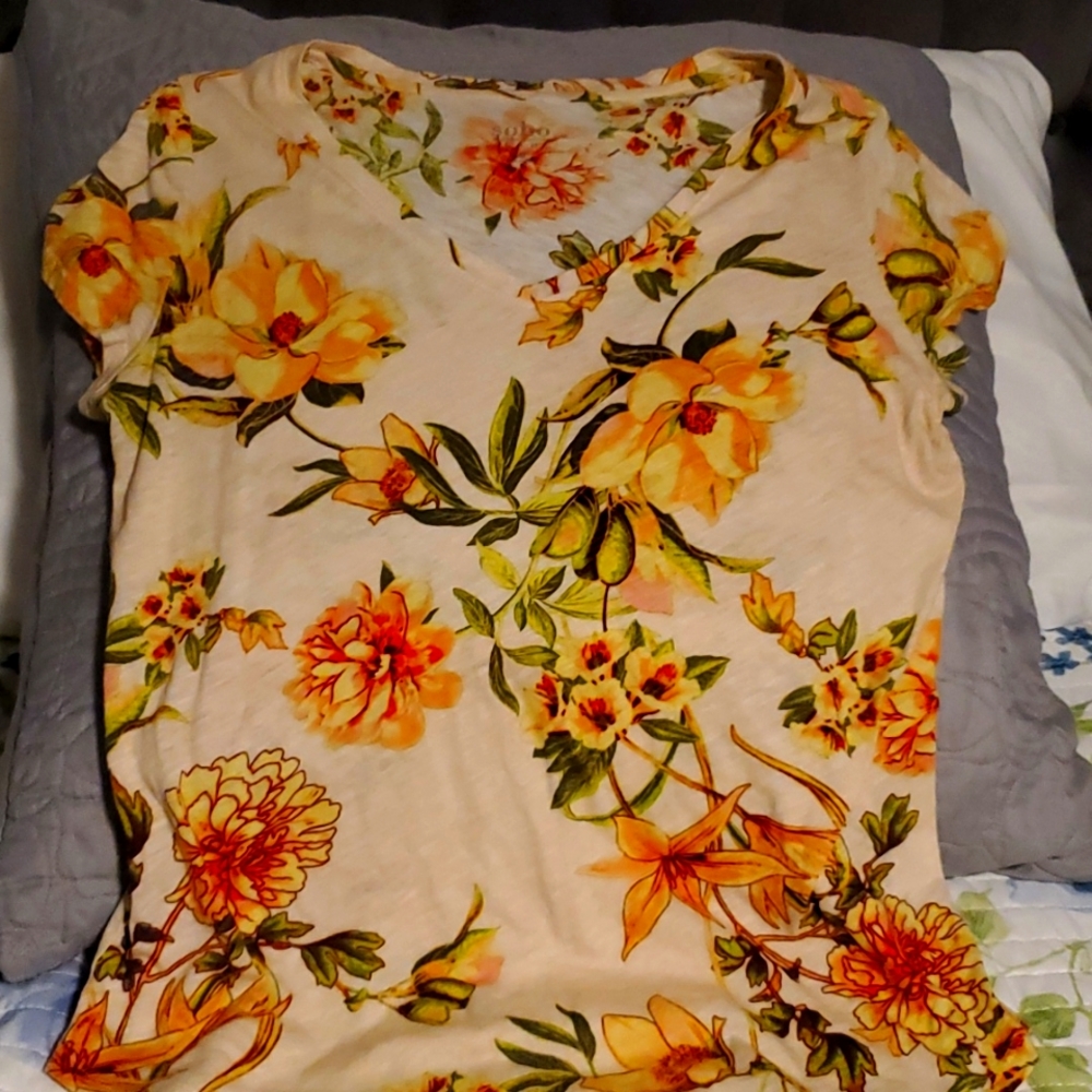 Short sleeve tshirt, floral print